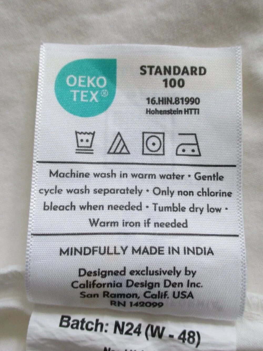 CALIFORNIA DESIGN DEN shams durable button